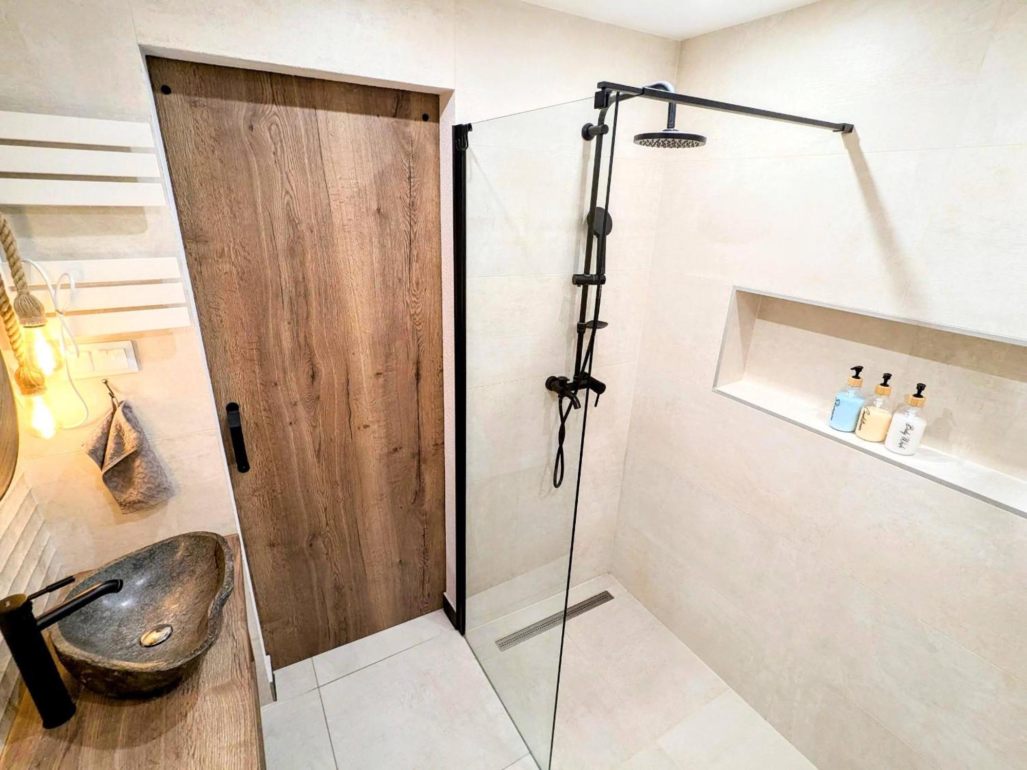 O 38 Luxe Loft Apartment Будапеща Екстериор снимка